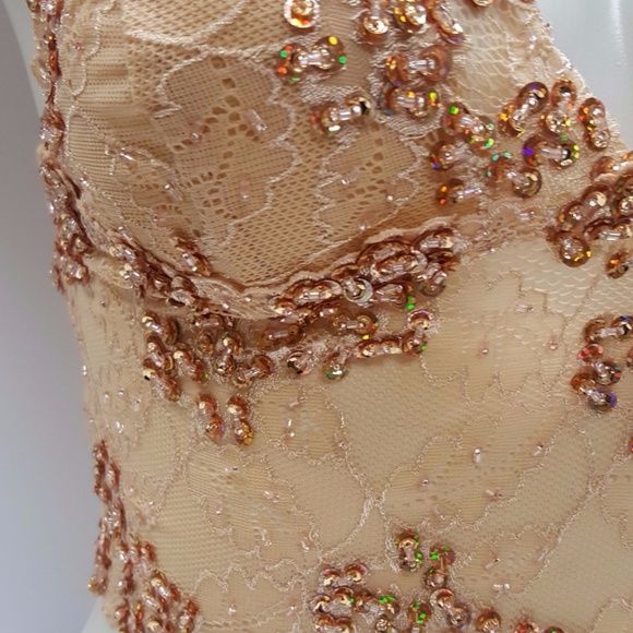 Beige Karina beaded crop top - Picture 3 of 9